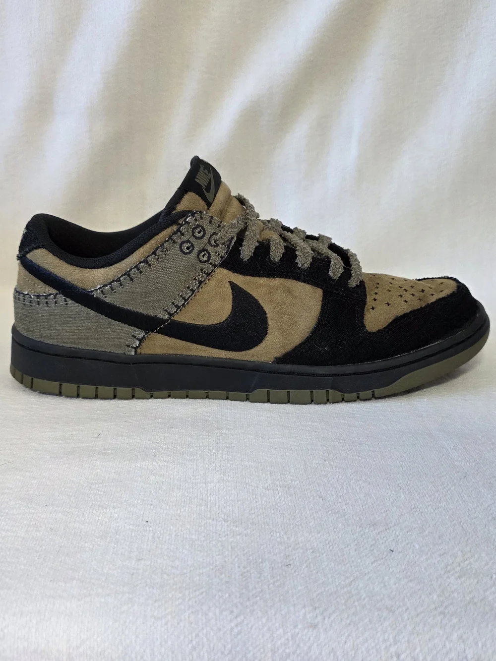 Nike Dunk Low Retro Camo Olive Suede Sneakers Size 9.5
